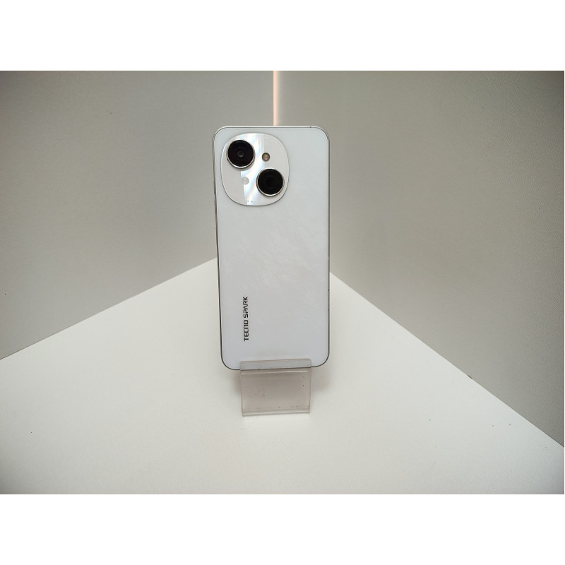 Мобильный телефон Tecno SPARK GO 1 KL4 4/64 GB            
            б/у