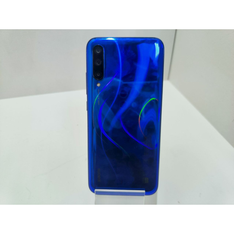 Мобильный телефон Xiaomi Mi A3 4/64 GB            
            б/у