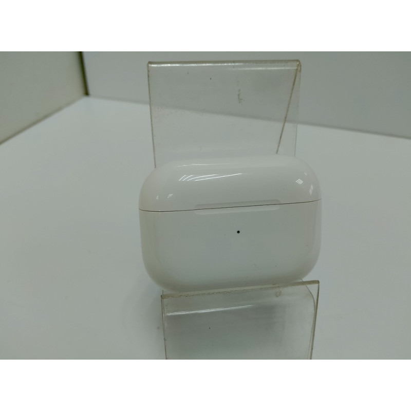 Наушники Беспроводные Внутриканальные Apple AirPods Pro            
            б/у