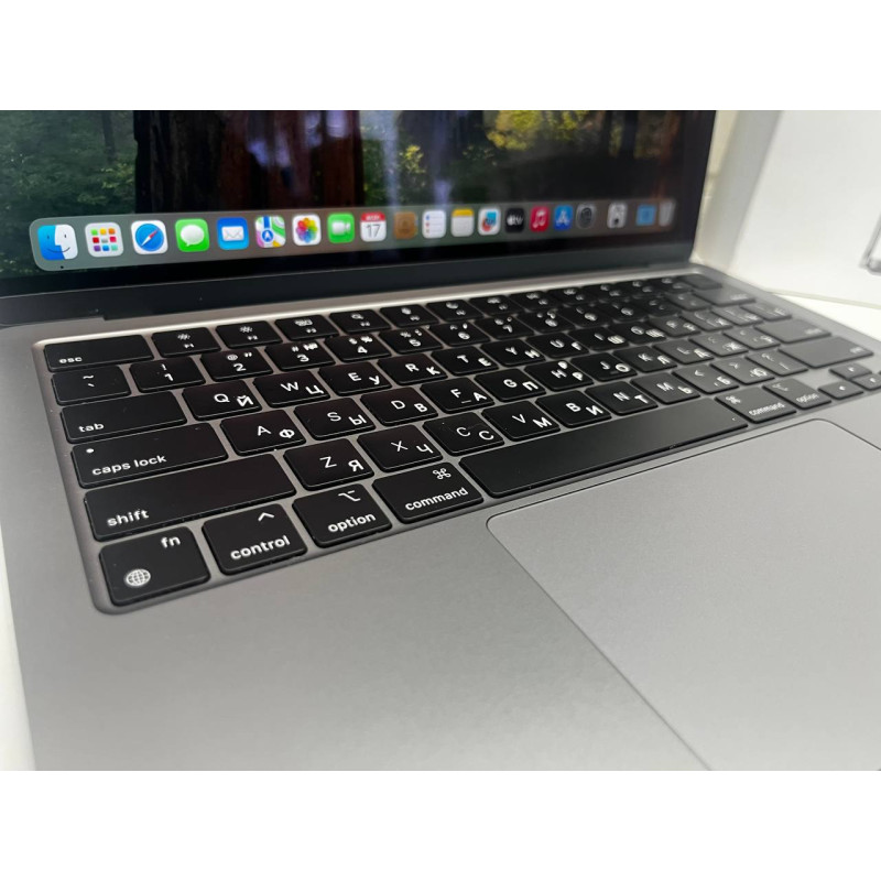 Ноутбук Apple MacBook Air 13 (2024) M3 A3113            
            б/у