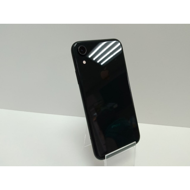 Мобильный телефон Apple iPhone XR 3/128 GB            
            б/у
