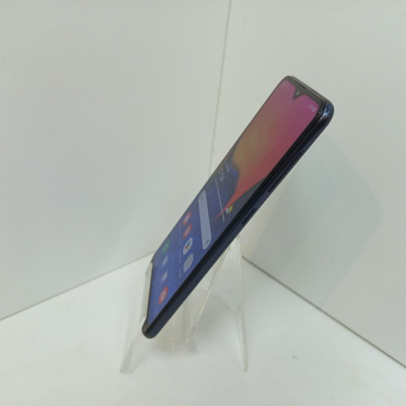 Мобильный телефон Xiaomi Redmi 9 4/64 GB            
            б/у