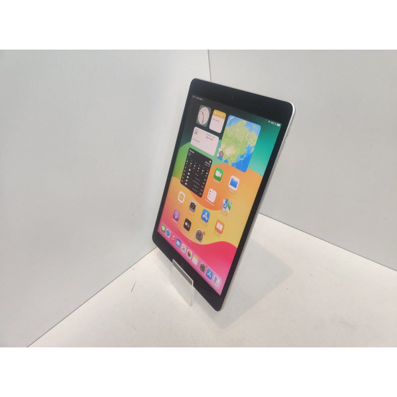 Планшет без SIM-карты Apple iPad (2021) 10.2 Wi-Fi 64GB A2602            
            б/у