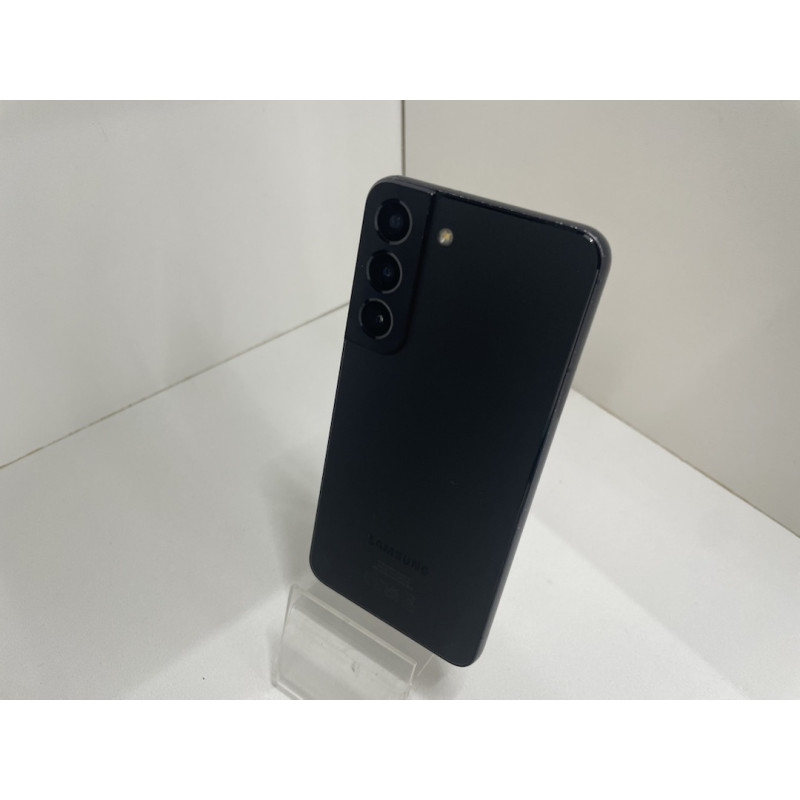 Мобильный телефон Samsung Galaxy S22 8/128 GB            
            б/у