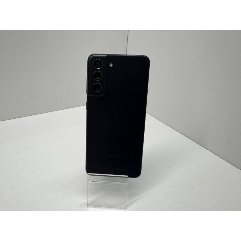 Мобильный телефон Samsung Galaxy S21 FE 6/128 GB            
            б/у