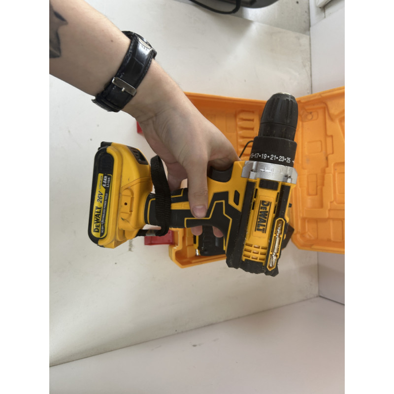 Шуруповерт No name 18v Dewalt            
            б/у