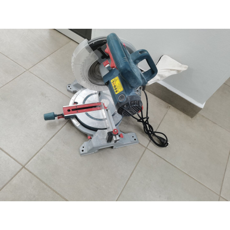 Торцовочная пила Bosch GCM 216            
            б/у