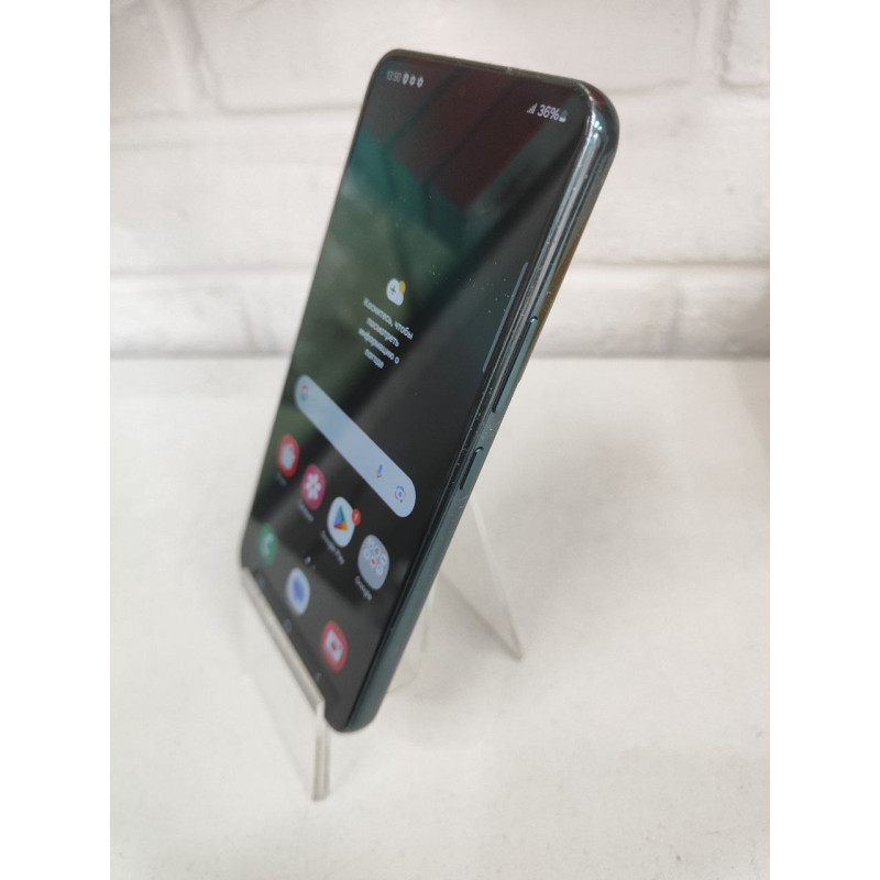 Мобильный телефон Samsung Galaxy S22 8/256 GB            
            б/у