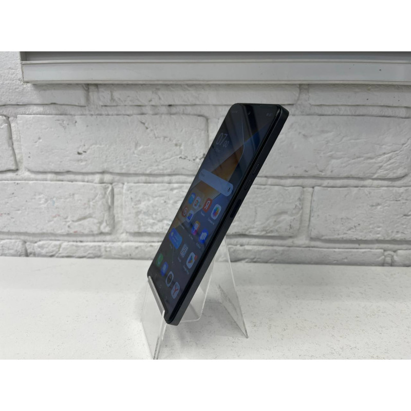 Мобильный телефон Tecno Pova 6 Neo 8/256 GB            
            б/у