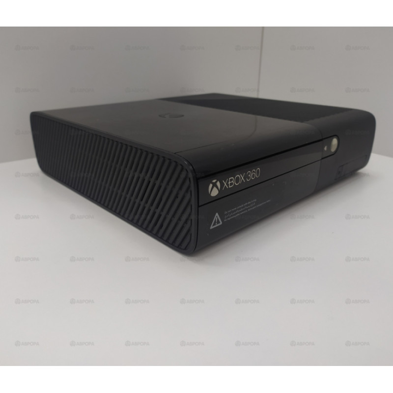Игровые приставки Xbox 360 360e            
            б/у