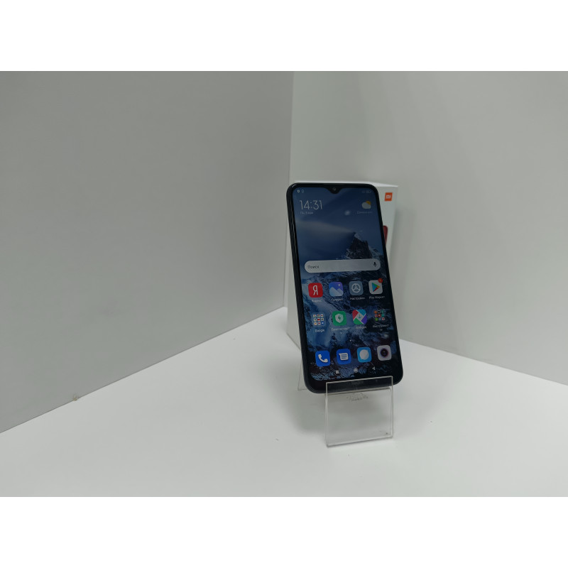 Мобильный телефон Xiaomi Redmi 8 4/64 GB            
            б/у