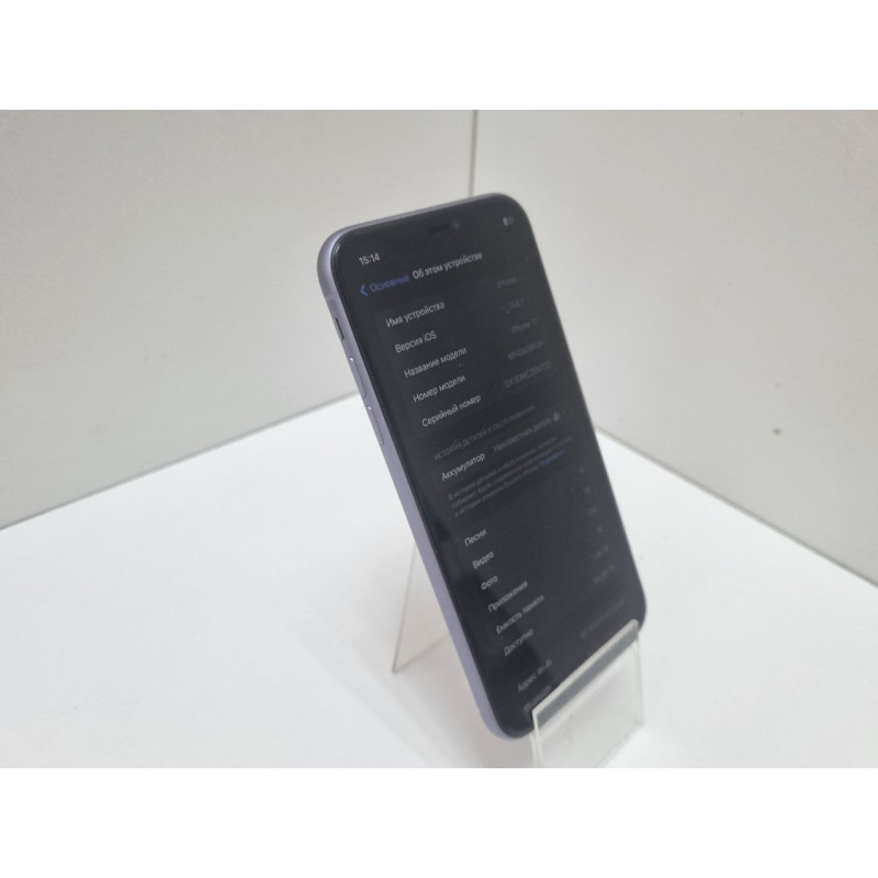 Мобильный телефон Apple iPhone 11 4/128 GB            
            б/у