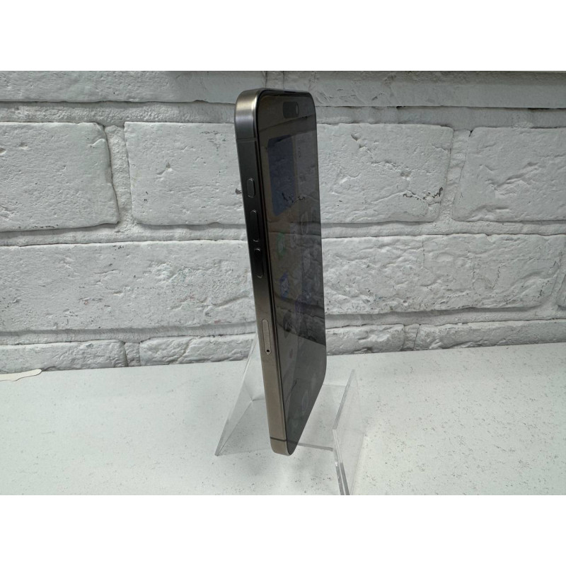 Мобильный телефон Apple iPhone 15 Pro Max 8/256 GB            
            б/у
