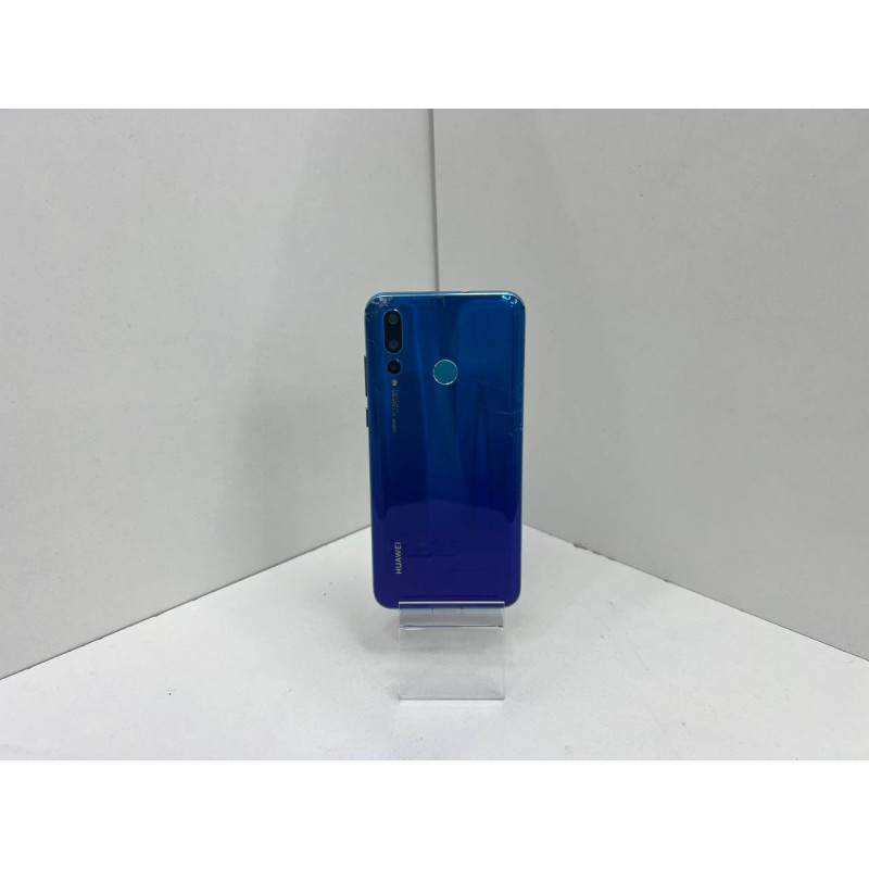 Мобильный телефон Huawei Nova 4 6/128 GB            
            б/у