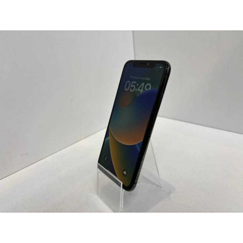Мобильный телефон Apple iPhone X 3/64 GB            
            б/у
