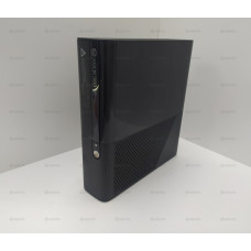 Игровые приставки Xbox 360 360e            
            б/у