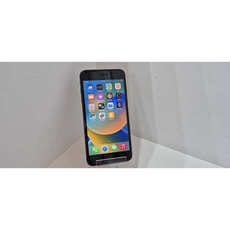 Мобильный телефон Apple iPhone 8 Plus 3/256 GB            
            б/у