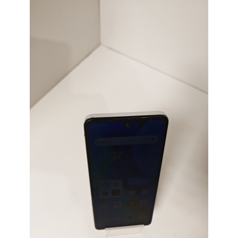 Мобильный телефон Tecno Spark 10 Pro 8/128 GB            
            б/у