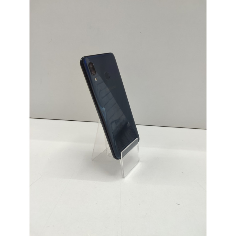 Мобильный телефон Samsung Galaxy A30 3/32 GB            
            б/у