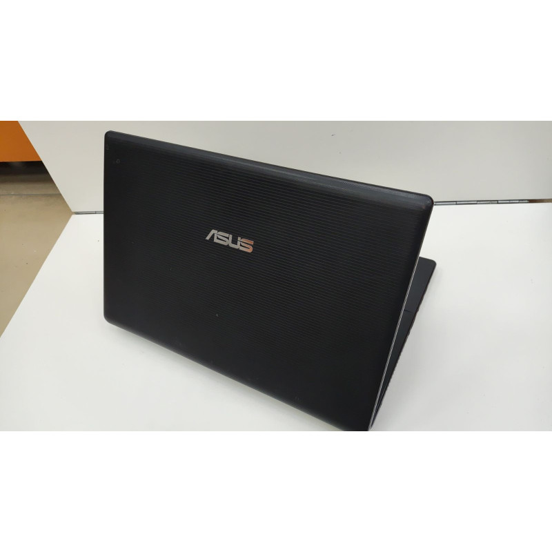 Ноутбук ASUS x55c            
            б/у