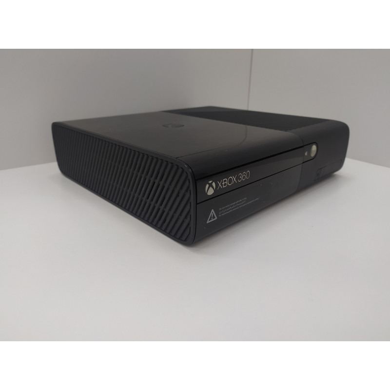 Игровые приставки Microsoft Xbox 360 E 500GB            
            б/у