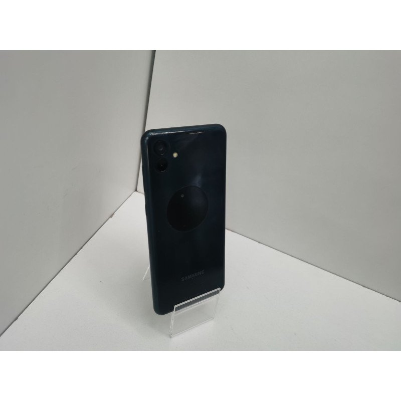 Мобильный телефон Samsung Galaxy A04 4/64 GB            
            б/у