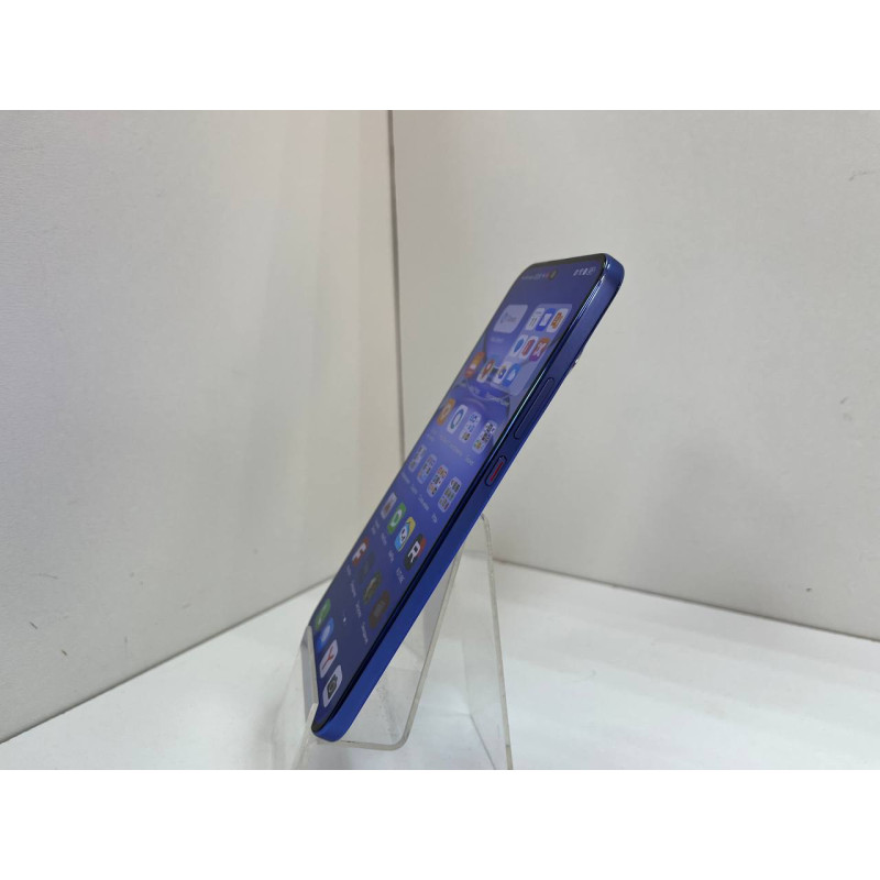 Мобильный телефон Huawei Nova 12s 8/256 GB            
            б/у