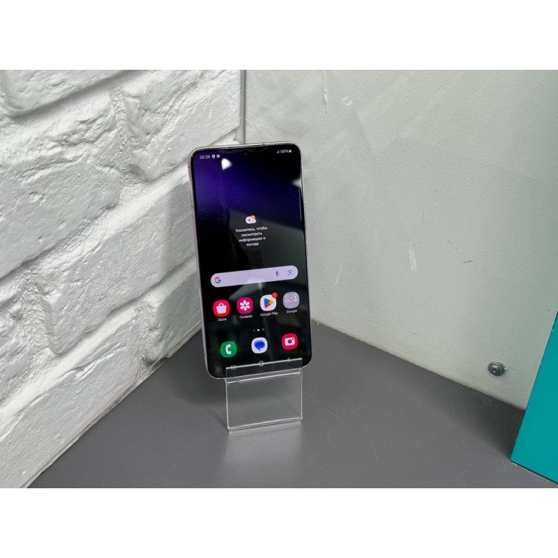 Мобильный телефон Samsung Galaxy S22 8/128 GB            
            б/у
