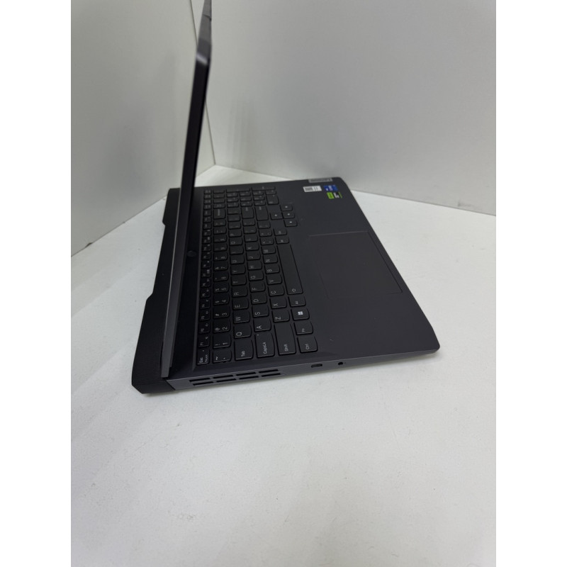 Ноутбук Lenovo LOQ 15IRH8            
            б/у
