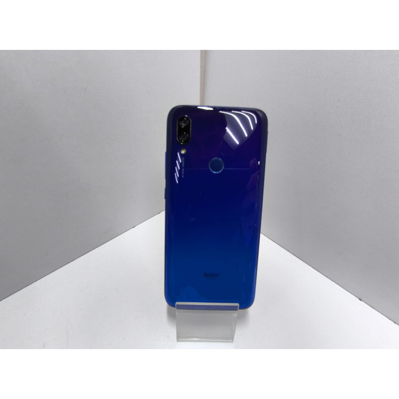 Мобильный телефон Xiaomi Redmi 7 4/64 GB            
            б/у