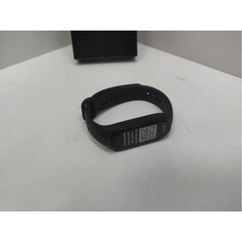 Фитнес-браслеты Xiaomi Mi Smart Band 7            
            б/у