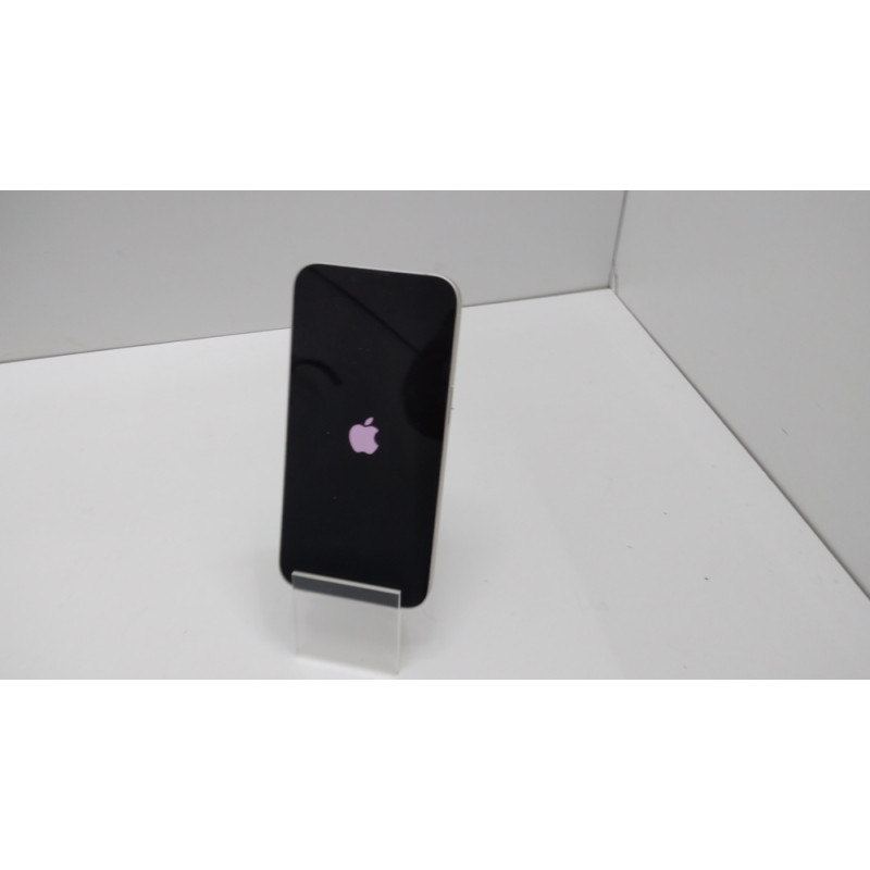 Мобильный телефон Apple iPhone 13 4/128 GB            
            б/у