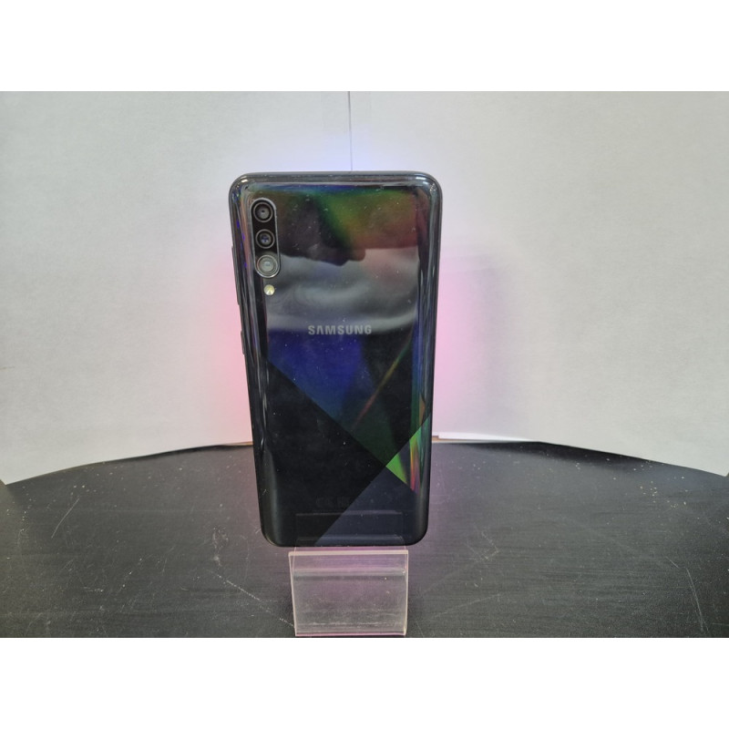 Мобильный телефон Samsung Galaxy A30s 3/32 GB            
            б/у