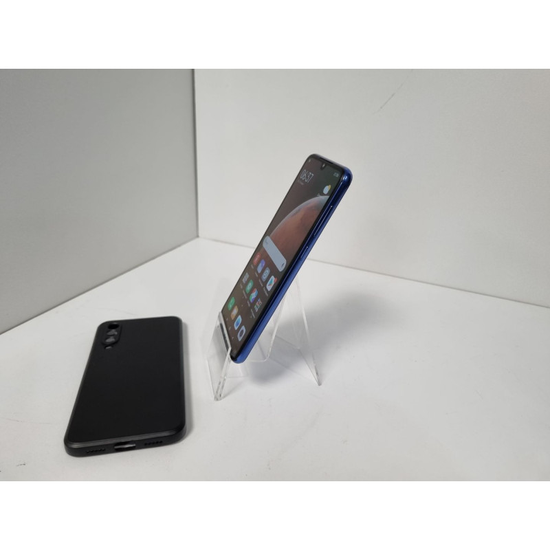 Мобильный телефон Xiaomi Mi 9 SE 6/128 GB            
            б/у