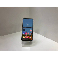 Мобильный телефон Samsung Galaxy A20 3/32 GB            
            б/у