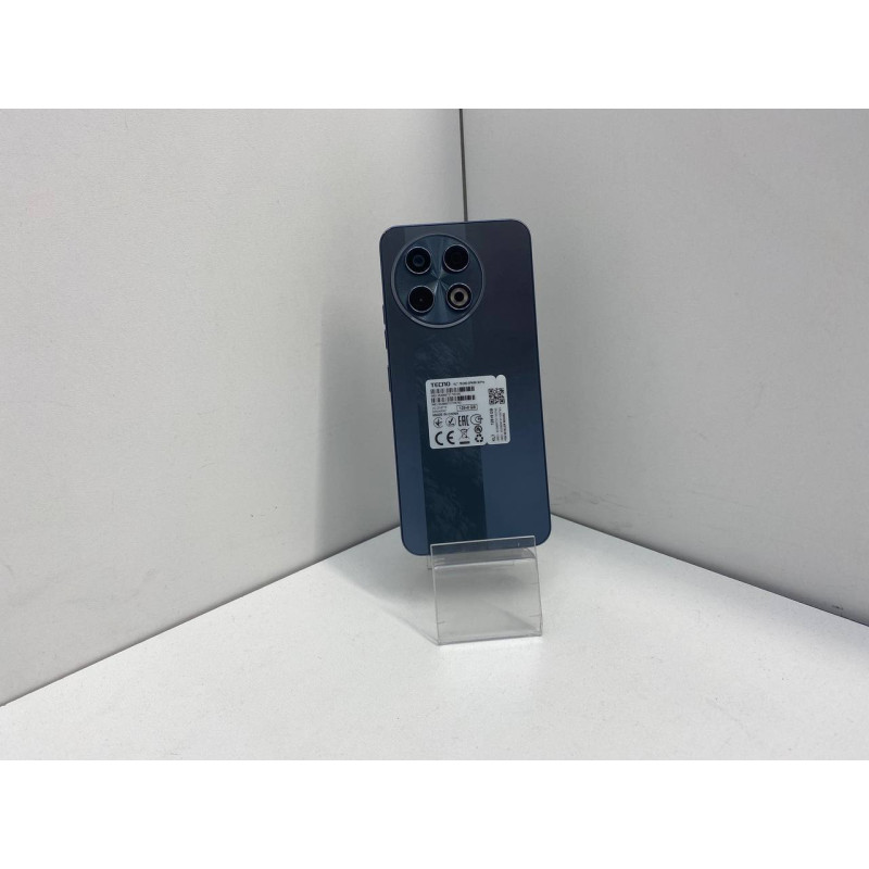 Мобильный телефон Tecno SPARK 30 Pro 8/128 GB            
            б/у