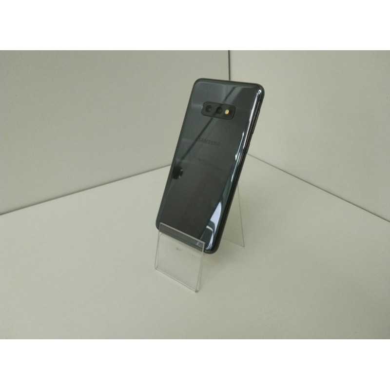 Мобильный телефон Samsung Galaxy S10e 6/128 GB            
            б/у