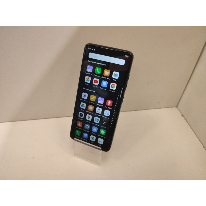 Мобильный телефон Tecno Spark 20 8/256 GB            
            б/у