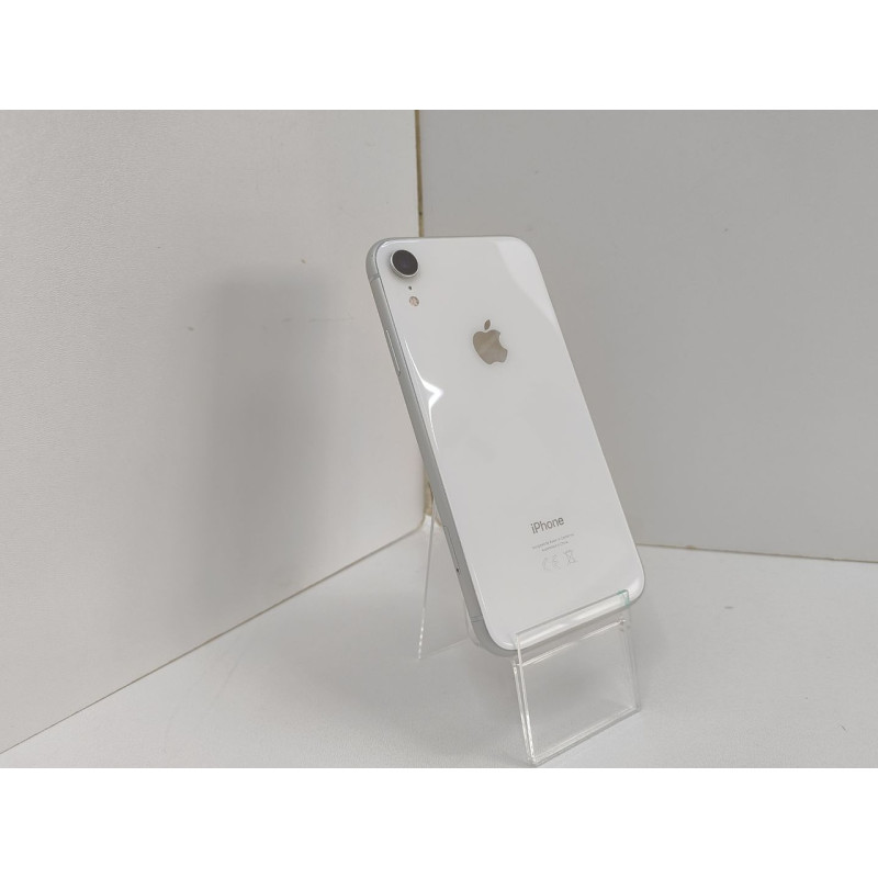 Мобильный телефон Apple iPhone XR 3/64 GB            
            б/у