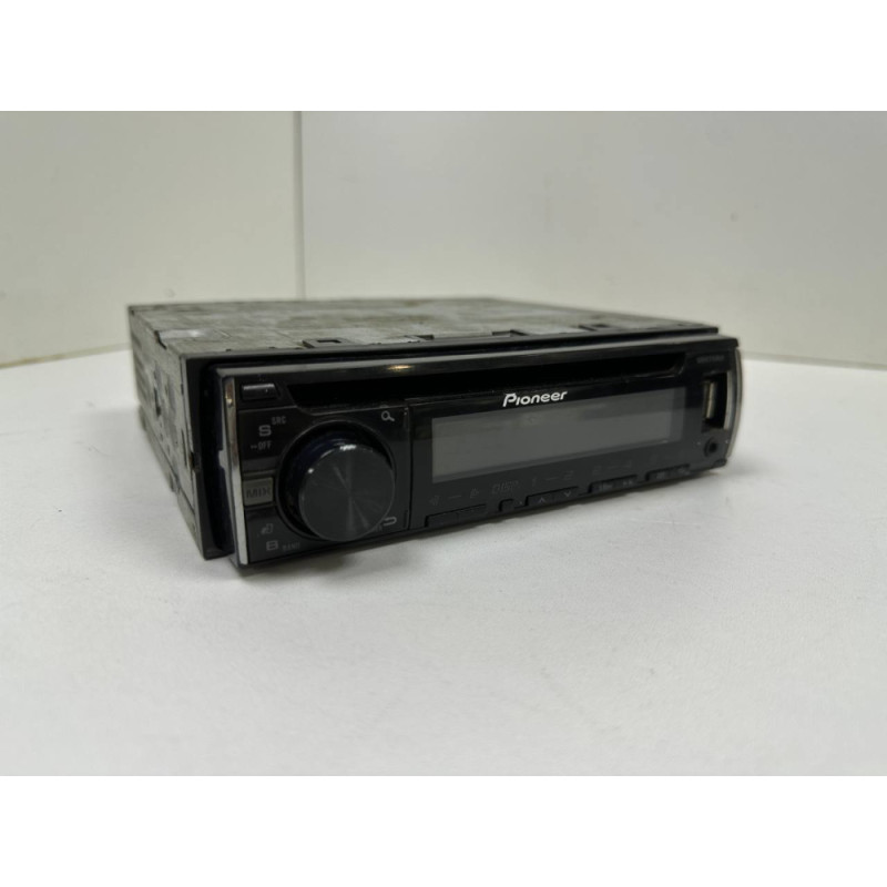 Автомагнитола Pioneer DEH-X3600UI            
            б/у