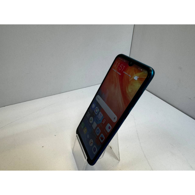 Мобильный телефон Huawei Y7 2019 3/32 GB            
            б/у
