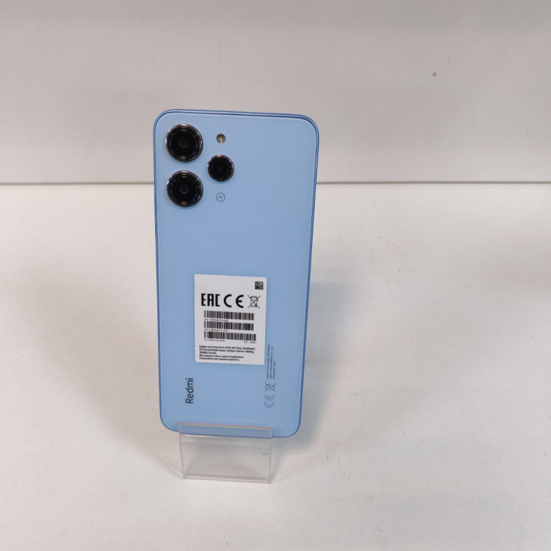Мобильный телефон Xiaomi Redmi 12 4/128 GB            
            б/у