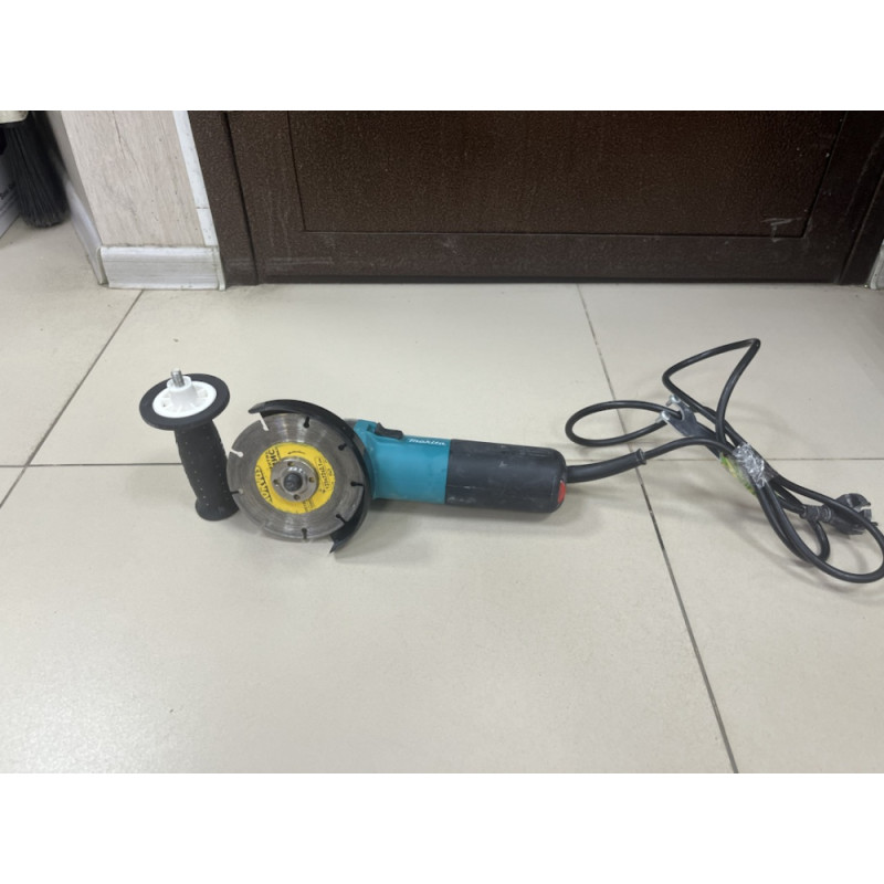 Болгарка Makita 9558HN            
            б/у