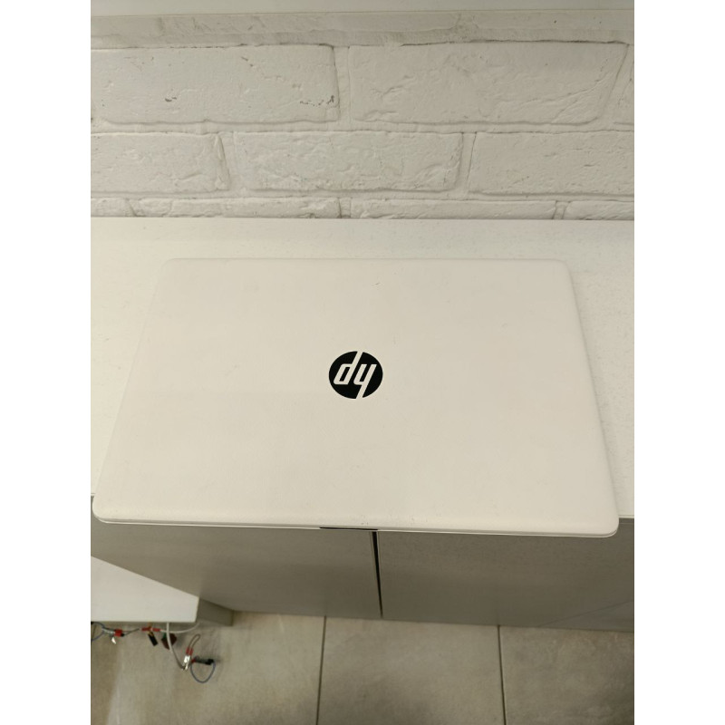 Ноутбук HP 15-db0511ur            
            б/у