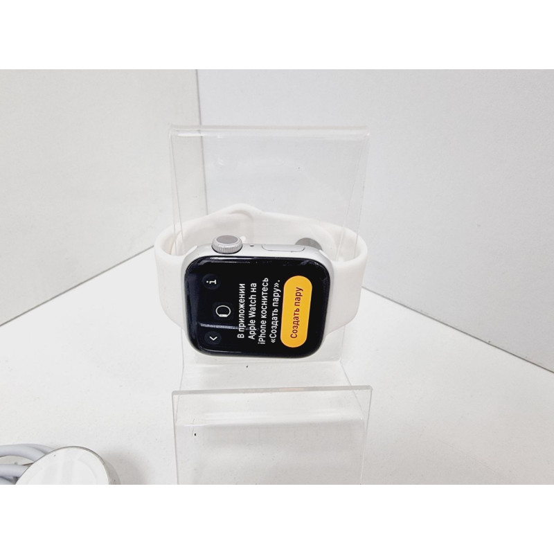 Умные Часы Apple Watch Series 5 40mm            
            б/у