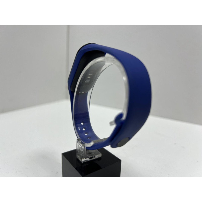 Фитнес-браслеты Xiaomi Mi Smart Band 7            
            б/у