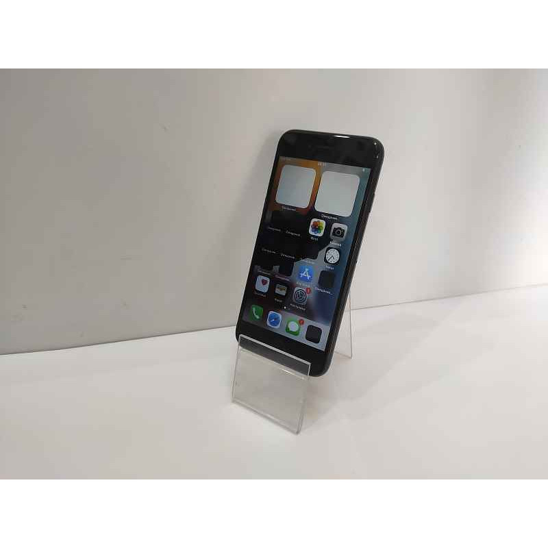 Мобильный телефон Apple iPhone 7 2/32 GB            
            б/у