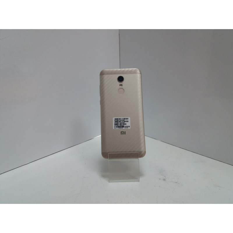 Мобильный телефон Xiaomi Redmi 5 Plus 3/32 GB            
            б/у