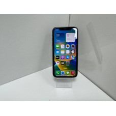 Мобильный телефон Apple iPhone 11 4/64GB            
            б/у