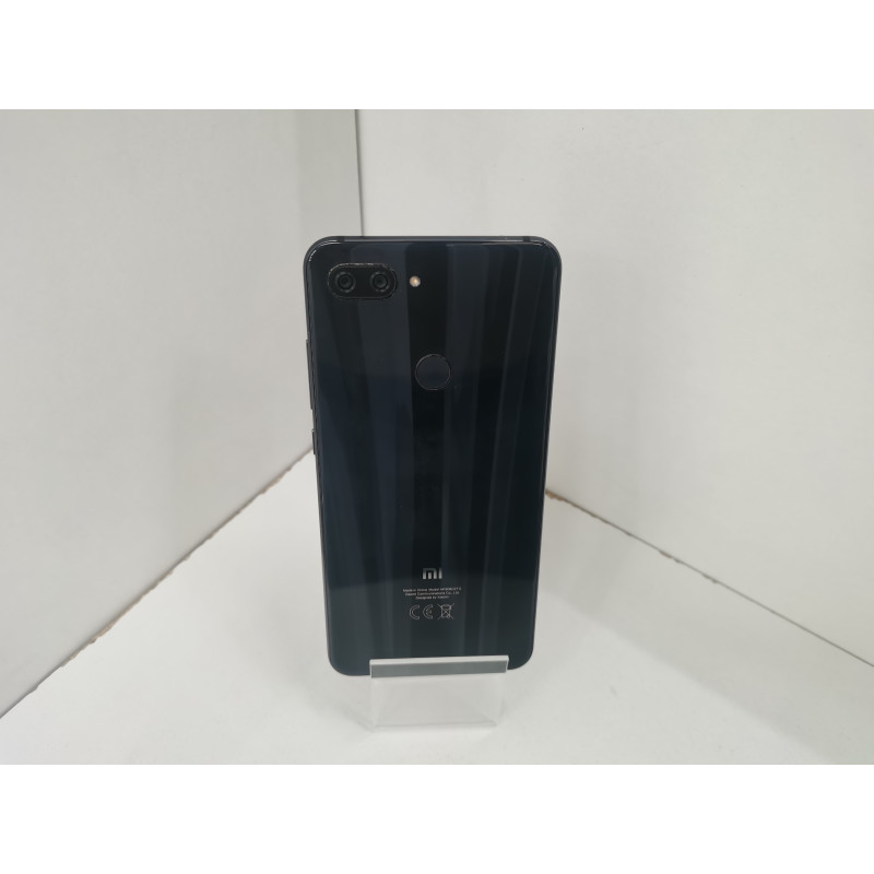 Мобильный телефон Xiaomi Mi 8 Lite 4/64 GB            
            б/у